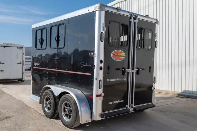 used Horse Trailers Sundowner Trailers  for sale, in Seguin, TX Thumbnail 3