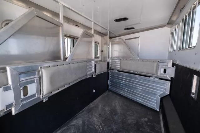 used Horse Trailers Featherlite  for sale, in Seguin, TX Thumbnail 16
