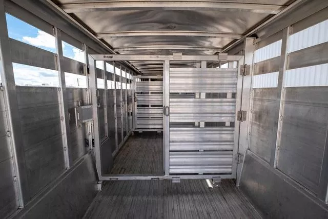 used Stock / Stock Combo Trailers Featherlite  for sale, in Seguin, TX Thumbnail 13