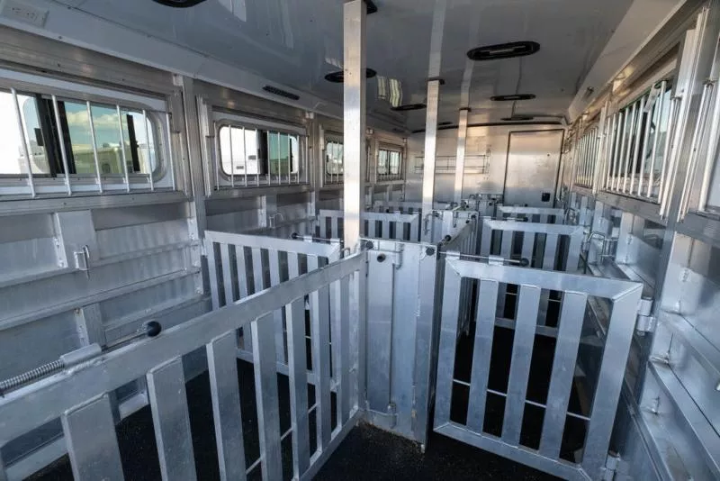 used Horse Trailers Sooner  for sale, in Seguin, TX Thumbnail 19