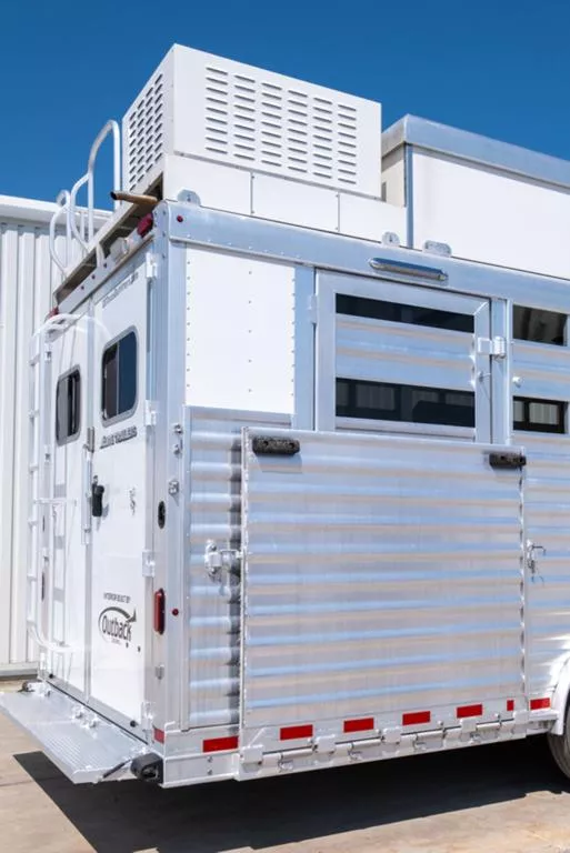 used Horse Trailers Elite Trailers  for sale, in Seguin, TX Thumbnail 23