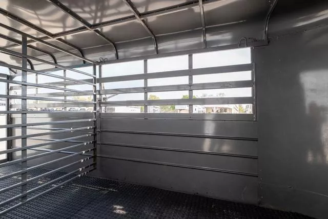used Stock / Stock Combo Trailers W-W Trailer  for sale, in Seguin, TX Thumbnail 8