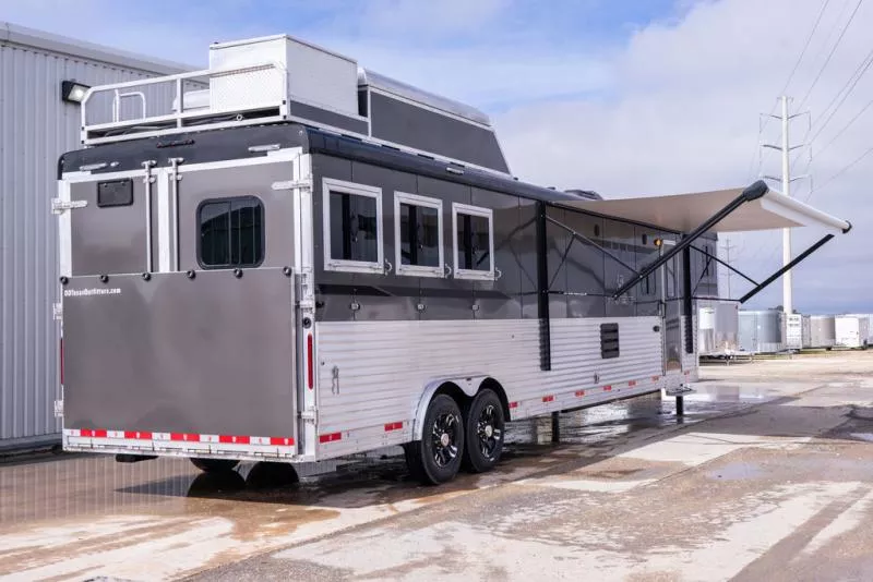 new Horse Trailers Bison Trailers  for sale, in Seguin, TX Thumbnail 3