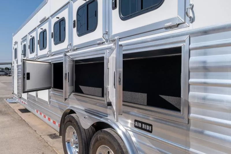 new Horse Trailers Cimarron Trailers  for sale, in Seguin, TX Thumbnail 17