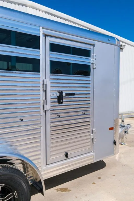 new Horse Trailers Sundowner Trailers  for sale, in Seguin, TX Thumbnail 9