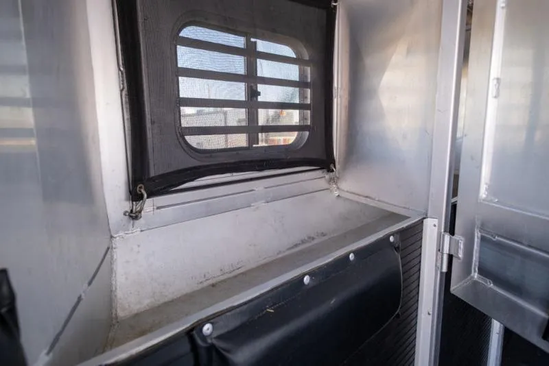 used Horse Trailers Platinum Coach  for sale, in Seguin, TX Thumbnail 22