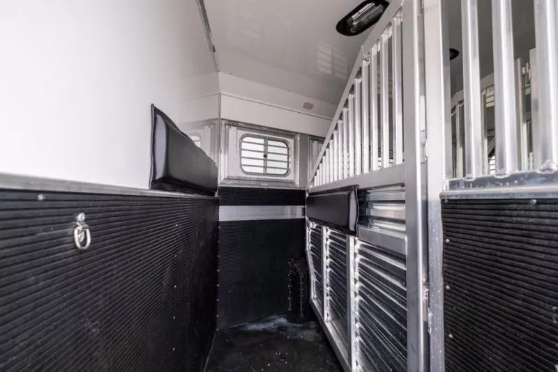 used Horse Trailers Elite Trailers  for sale, in Seguin, TX Thumbnail 20