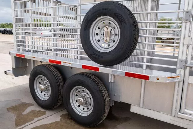 new Stock / Stock Combo Trailers Gooseneck  for sale, in Seguin, TX Thumbnail 9