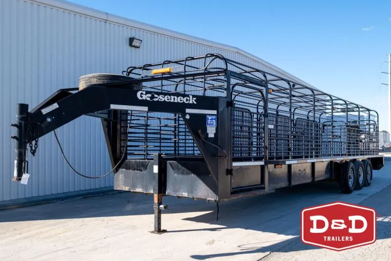 2014 Gooseneck 32 Ft Steel Stock Trailer 