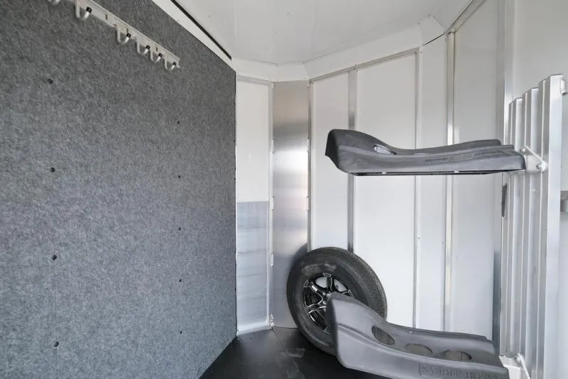 new Horse Trailers Sundowner Trailers  for sale, in Seguin, TX Thumbnail 8