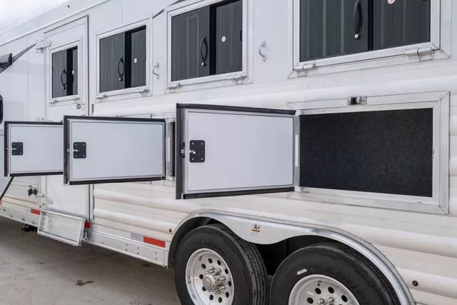 new Horse Trailers Merhow Trailers  for sale, in Seguin, TX Thumbnail 7