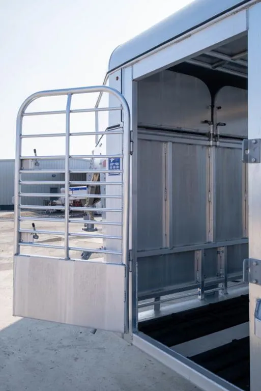 new Stock / Stock Combo Trailers Gooseneck  for sale, in Seguin, TX Thumbnail 7