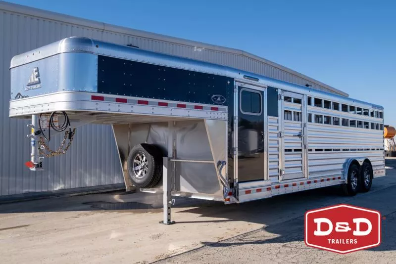 2026 Elite Trailers 25 Ft Show Cattle Trailer 