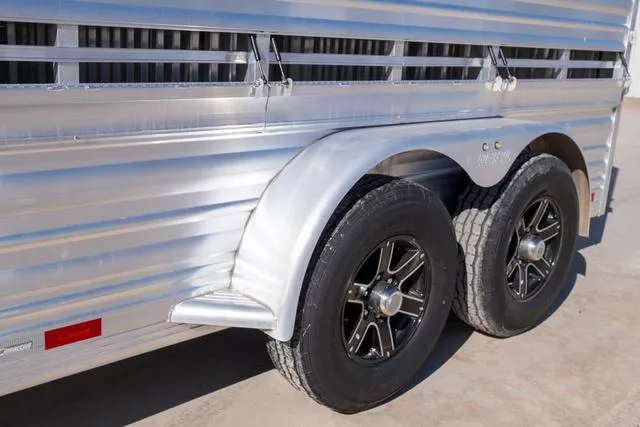 used Horse Trailers Cimarron Trailers  for sale, in Seguin, TX Thumbnail 16