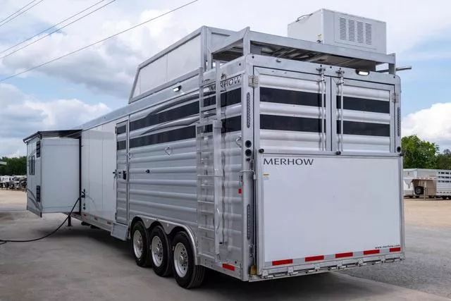new Horse Trailers Merhow Trailers  for sale, in Seguin, TX Thumbnail 5