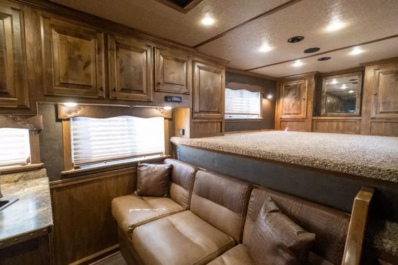 used Horse Trailers Elite Trailers  for sale, in Seguin, TX Thumbnail 7