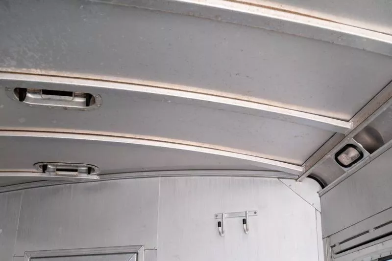 used Horse Trailers Platinum Coach  for sale, in Seguin, TX Thumbnail 18