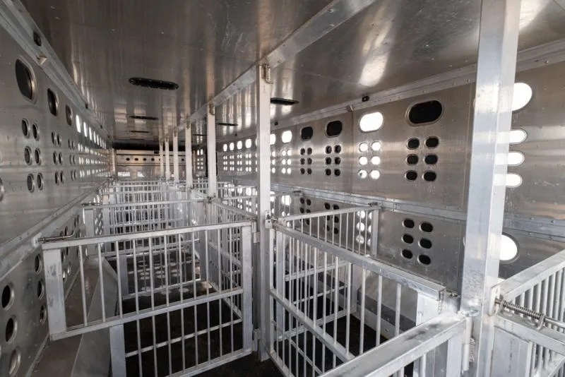 used Horse Trailers EBY  for sale, in Seguin, TX Thumbnail 11