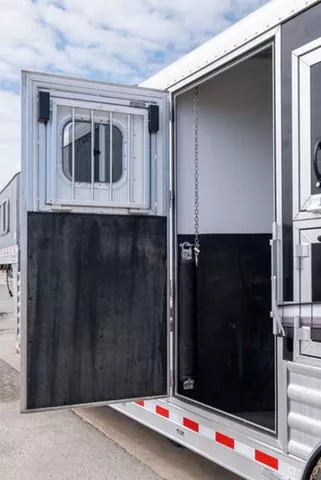 used Horse Trailers Elite Trailers  for sale, in Seguin, TX Thumbnail 10