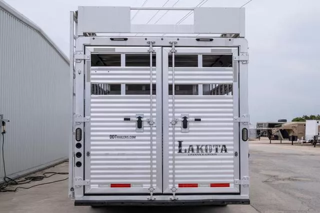 used Horse Trailers Lakota  for sale, in Seguin, TX Thumbnail 13