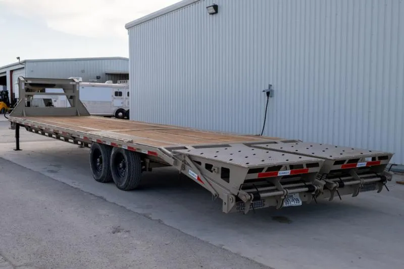 used Equipment / Flatbed Trailers RawMaxx  for sale, in Seguin, TX Thumbnail 3