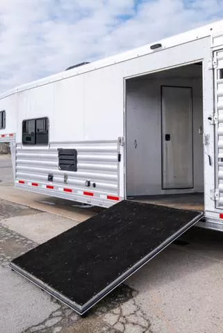 used Horse Trailers Exiss Trailers  for sale, in Seguin, TX Thumbnail 7
