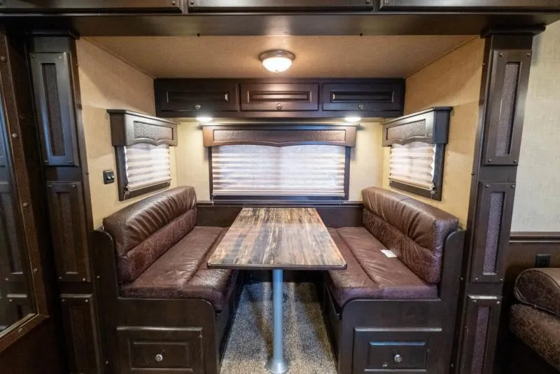 used Horse Trailers Merhow Trailers  for sale, in Seguin, TX Thumbnail 14