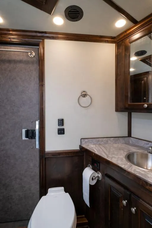 used Horse Trailers Elite Trailers  for sale, in Seguin, TX Thumbnail 12