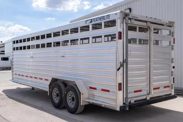 used Stock / Stock Combo Trailers Featherlite  for sale, in Seguin, TX Thumbnail 3