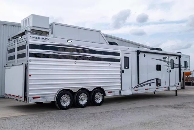 new Horse Trailers Merhow Trailers  for sale, in Seguin, TX Thumbnail 4