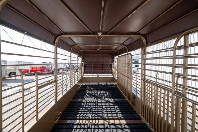 new Stock / Stock Combo Trailers Gooseneck  for sale, in Seguin, TX Thumbnail 16