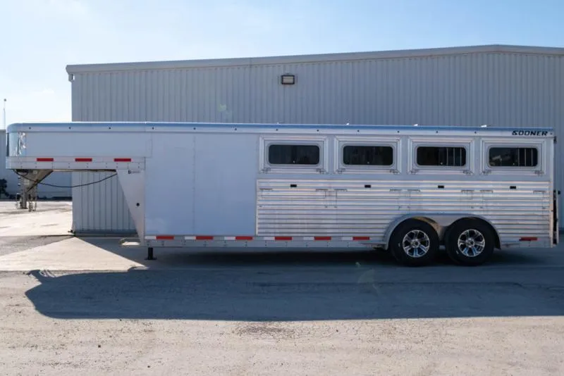 used Horse Trailers Sooner  for sale, in Seguin, TX Thumbnail 2