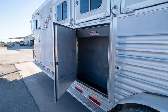 used Horse Trailers Platinum Coach  for sale, in Seguin, TX Thumbnail 16