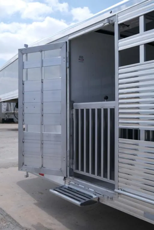 new Stock / Stock Combo Trailers Sundowner Trailers  for sale, in Seguin, TX Thumbnail 7