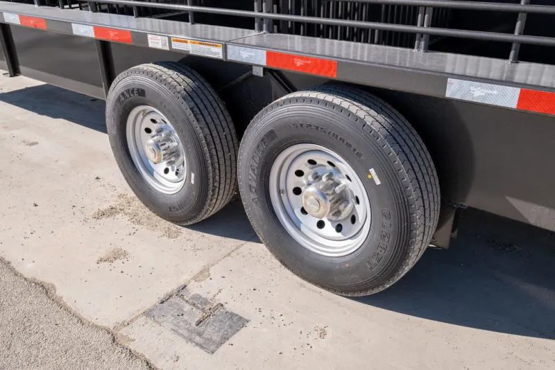 new Stock / Stock Combo Trailers Gooseneck  for sale, in Seguin, TX Thumbnail 19