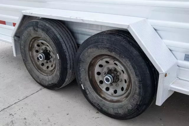 used Stock / Stock Combo Trailers Featherlite  for sale, in Seguin, TX Thumbnail 9