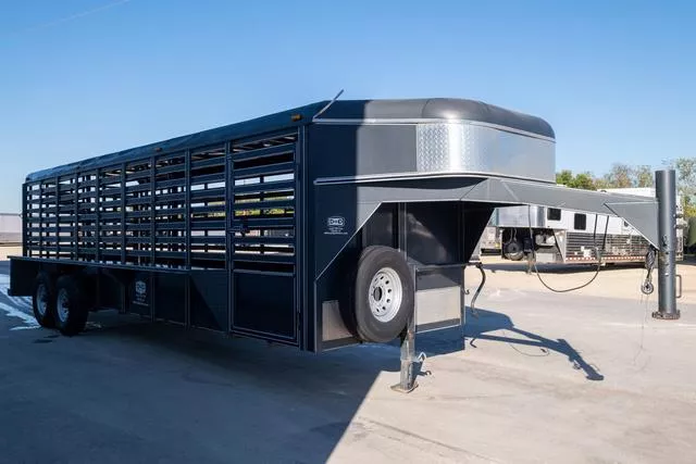 used Stock / Stock Combo Trailers Ranch King  for sale, in Seguin, TX Thumbnail 4