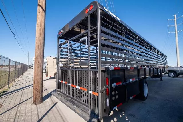 new Stock / Stock Combo Trailers Gooseneck  for sale, in Seguin, TX Thumbnail 3