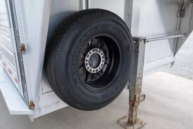 used Stock / Stock Combo Trailers Bloomer  for sale, in Seguin, TX Thumbnail 6
