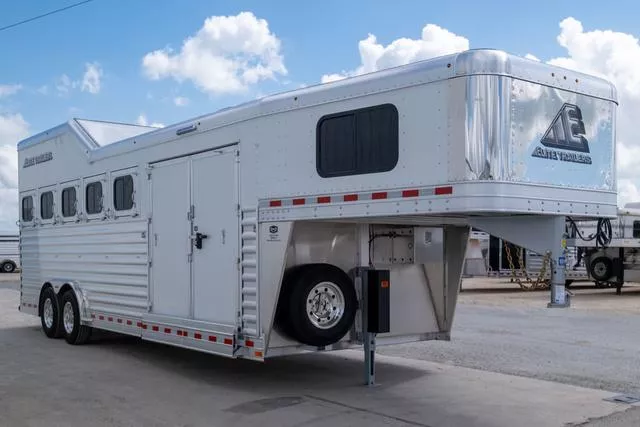 new Horse Trailers Elite Trailers  for sale, in Seguin, TX Thumbnail 5