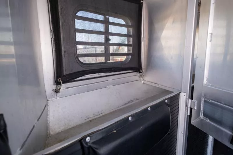 used Horse Trailers Platinum Coach  for sale, in Seguin, TX Thumbnail 22