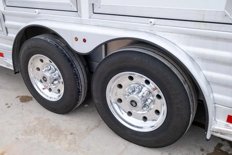 used Horse Trailers Elite Trailers  for sale, in Seguin, TX Thumbnail 34