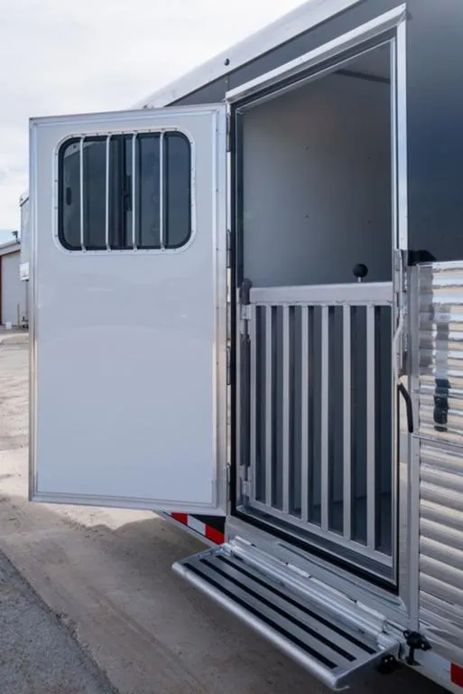new Horse Trailers Sundowner Trailers  for sale, in Seguin, TX Thumbnail 16