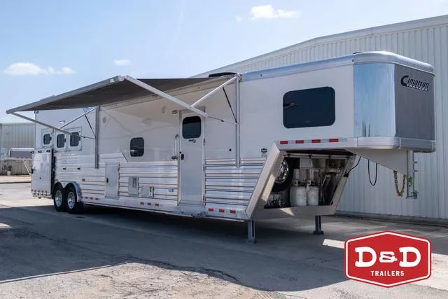 2025 Cimarron Trailers 3 Horse Norstar Living Quarters Trailer 