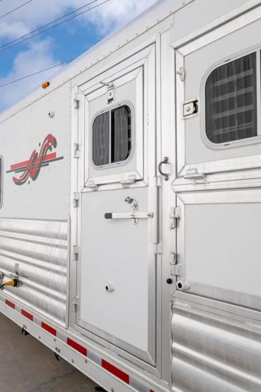 used Horse Trailers Platinum Coach  for sale, in Seguin, TX Thumbnail 7