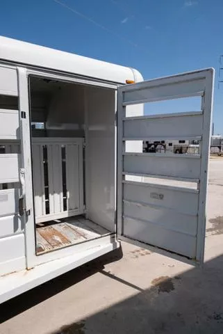 used Horse Trailers W-W Trailer  for sale, in Seguin, TX Thumbnail 9