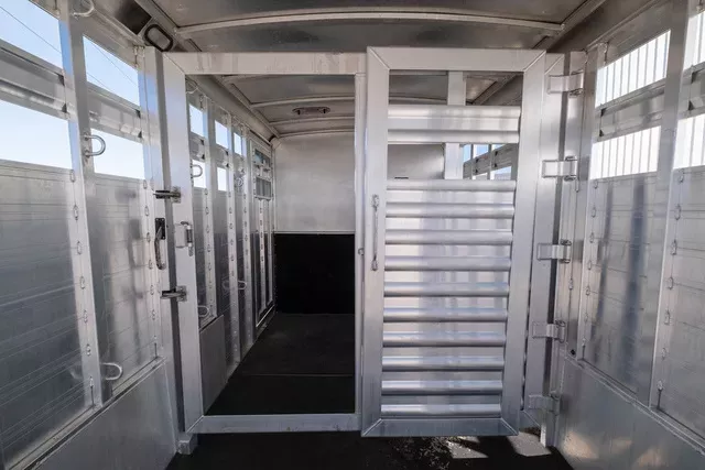used Stock / Stock Combo Trailers Elite Trailers  for sale, in Seguin, TX Thumbnail 21
