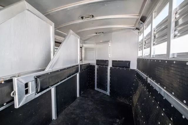 used Horse Trailers Platinum Coach  for sale, in Seguin, TX Thumbnail 12