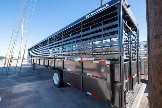 new Stock / Stock Combo Trailers Gooseneck  for sale, in Seguin, TX Thumbnail 4