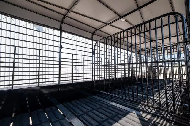 new Stock / Stock Combo Trailers Gooseneck  for sale, in Seguin, TX Thumbnail 9